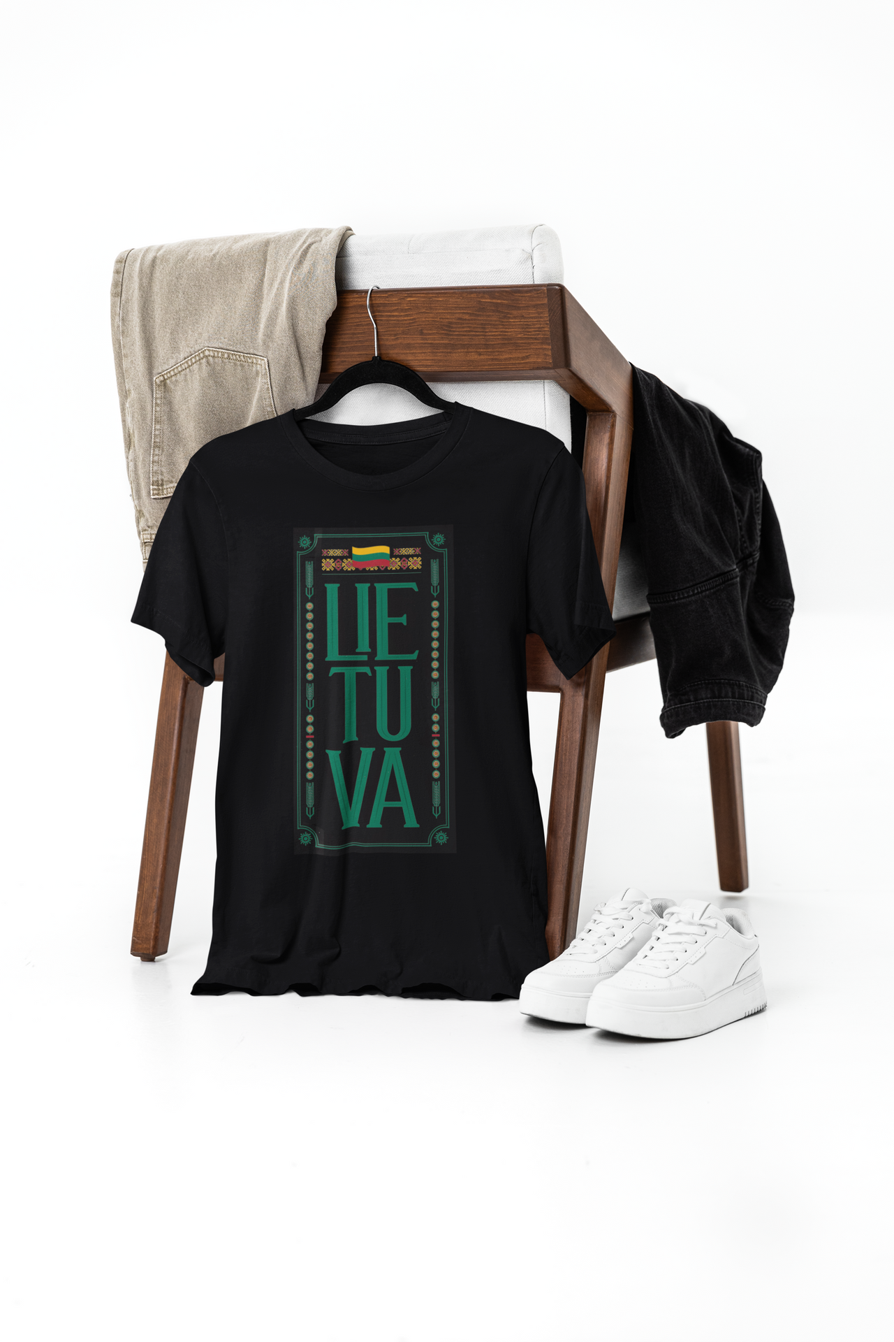 Juodi unisex marškinėliai "Lie-Tu-Va"