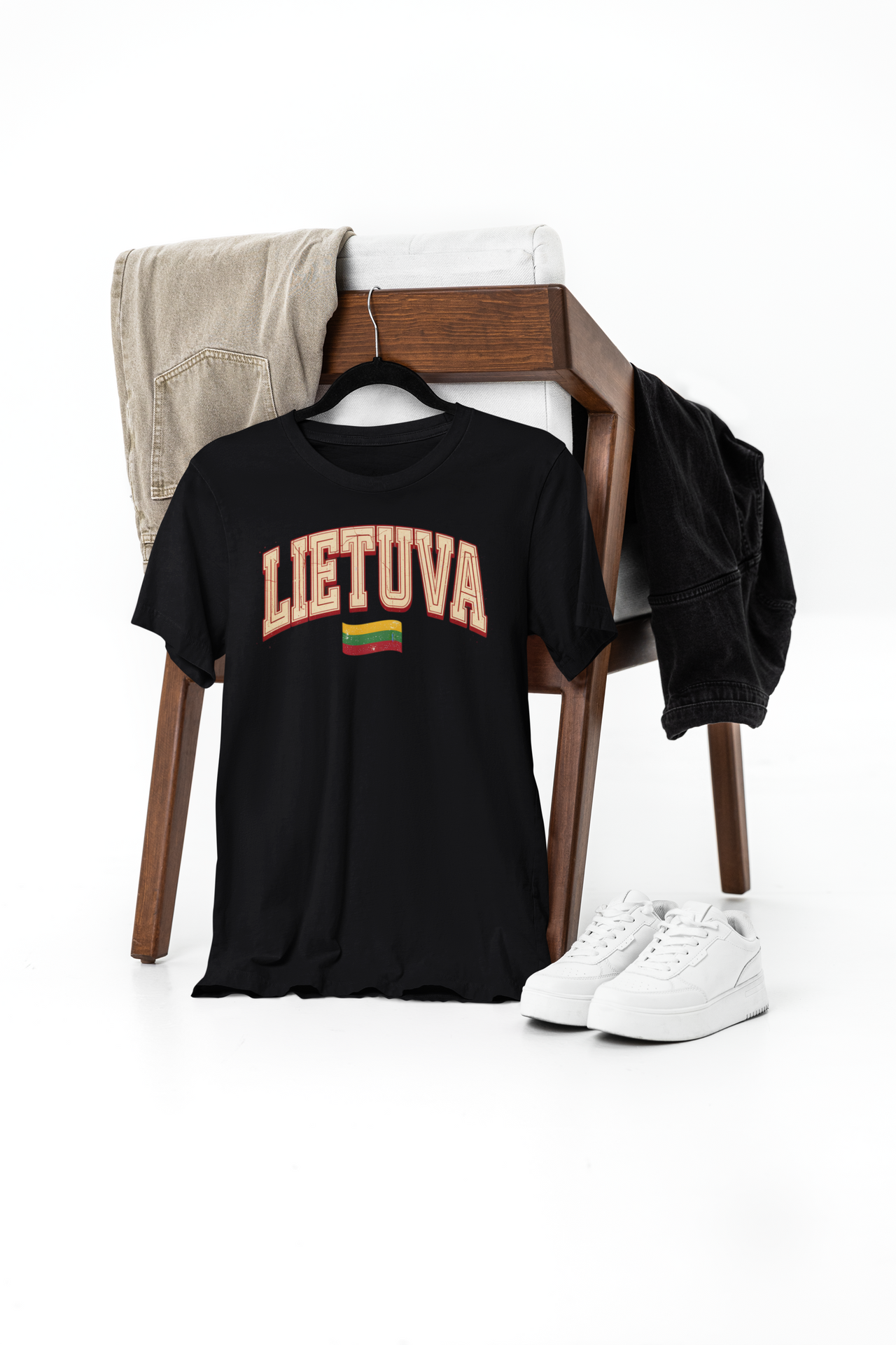 Juodi unisex marškinėliai "Vintage stiliaus  Lietuva užrašas"