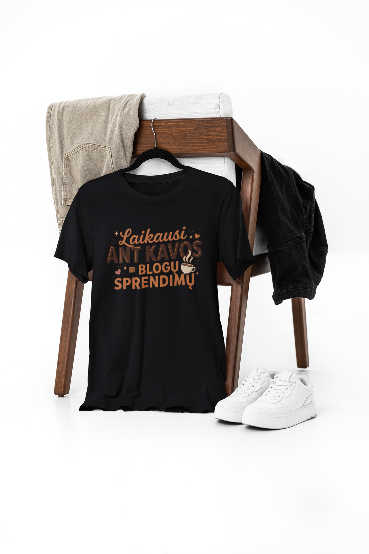 Juodi unisex marškinėliai "Kava ir blogi sprendimai"