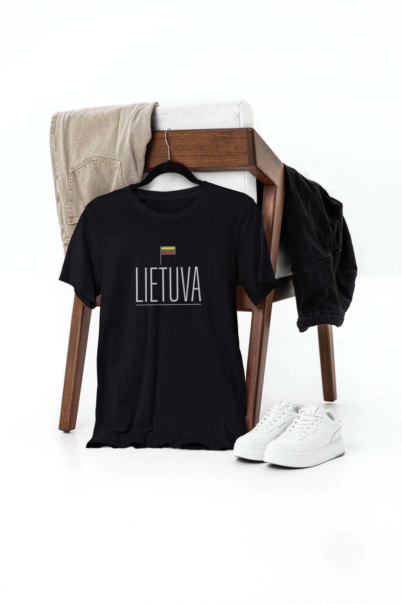 Juodi unisex marškinėliai "Lietuva-vėliava"